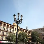 Pluma Y Espada