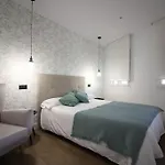 Apartament Pluma Y Espada *