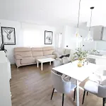 Pluma Y Espada Apartament