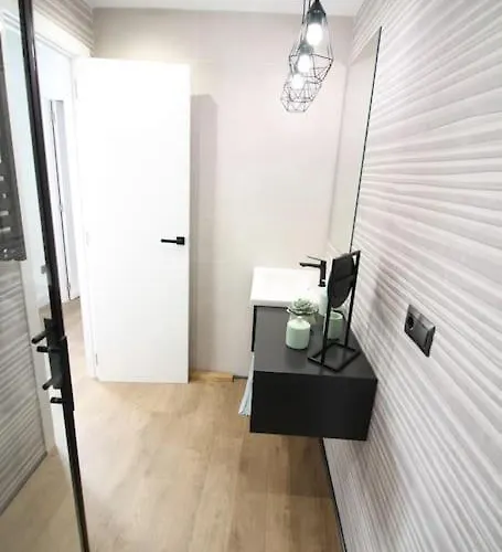 Pluma Y Espada Toledo